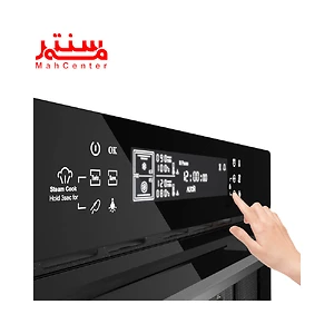 دستی در حال کار با پنل فر توکار آلتون مدل v500tb