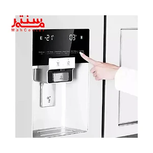 دستی در حال کار با پنل ساید بای ساید دوو سری پرایم مدل sxi20-31w